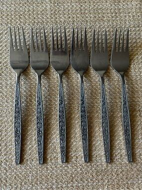 Vintage Granada Rose Textured Flowers Stainless Japan Salad Forks (6)